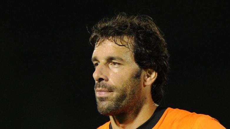 OFICIAL: Van Nistelrooy y Blind, ayudantes de Hiddink en la selección holandesa