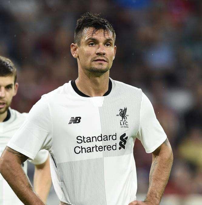 Lovren raja de Ramos: "Comete más errores que yo, Varane es el mejor del mundo"
