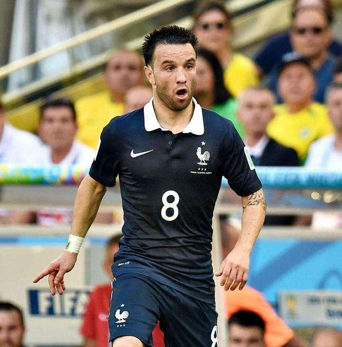 Valbuena: "¿Conflicto con Benzema? Le daría la mano sin problema"