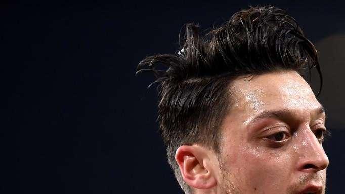 El tremendo zasca de Özil al Atlético tras el anuncio de la nueva tarjeta azul