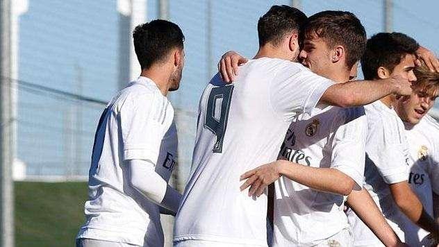 CRÓNICA: El árbitro y el UCAM ganan al Castilla