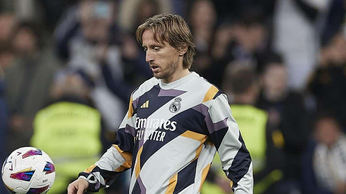 DOBLE CAMBIO EN EL REAL MADRID | Entran Modric y Carvajal por Lucas Vázquez y Brahim