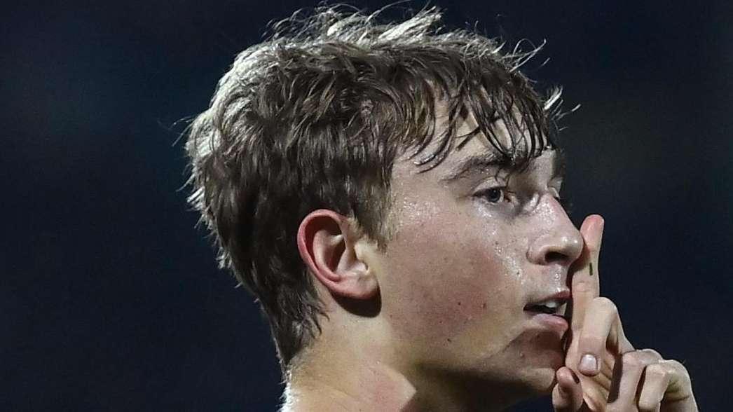 Giro drástico en el fichaje de Huijsen: el Real Madrid lo tiene claro