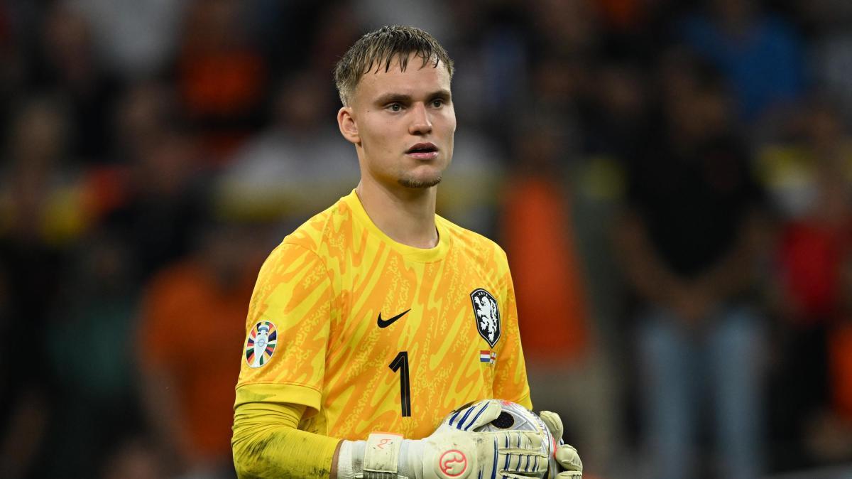 El Real Madrid sigue a Bart Verbruggen como relevo de Thibaut Courtois