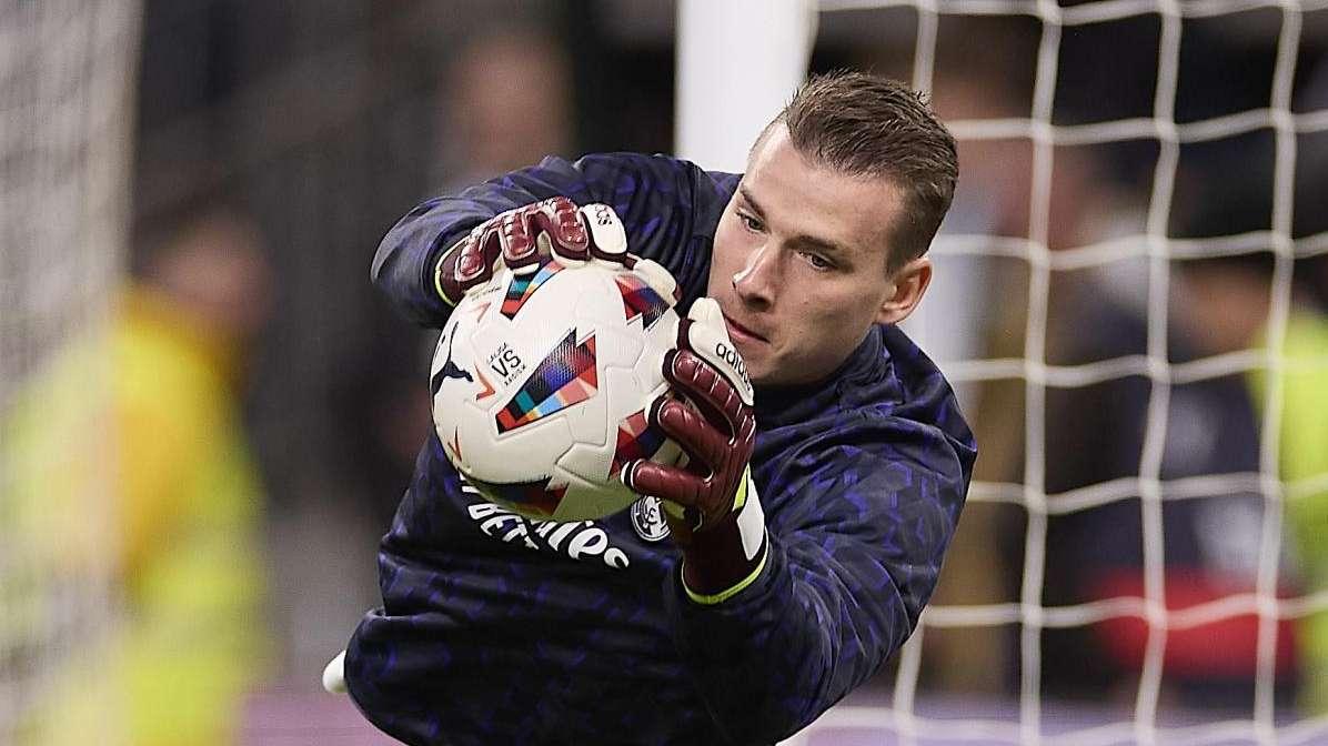 Alerta, Real Madrid: se aviva la puja por un posible sustituto de Lunin