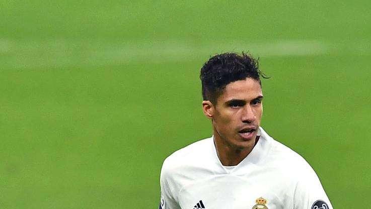 El fichaje 'low cost' que sondea el Real Madrid para sustituir a Varane