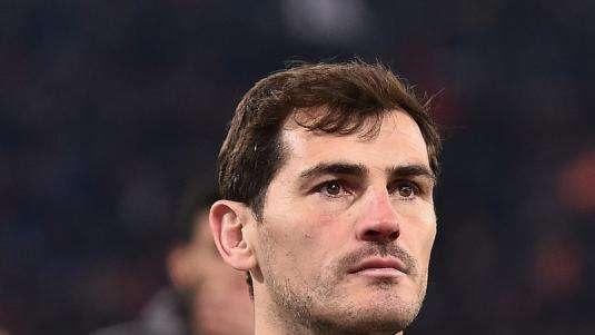VÍDEO - La plantilla al completo del Oporto visita a Casillas, que evoluciona favorablemente