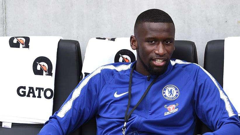 Ponen fecha a la decisión de Rüdiger: el Real Madrid, en la pelea