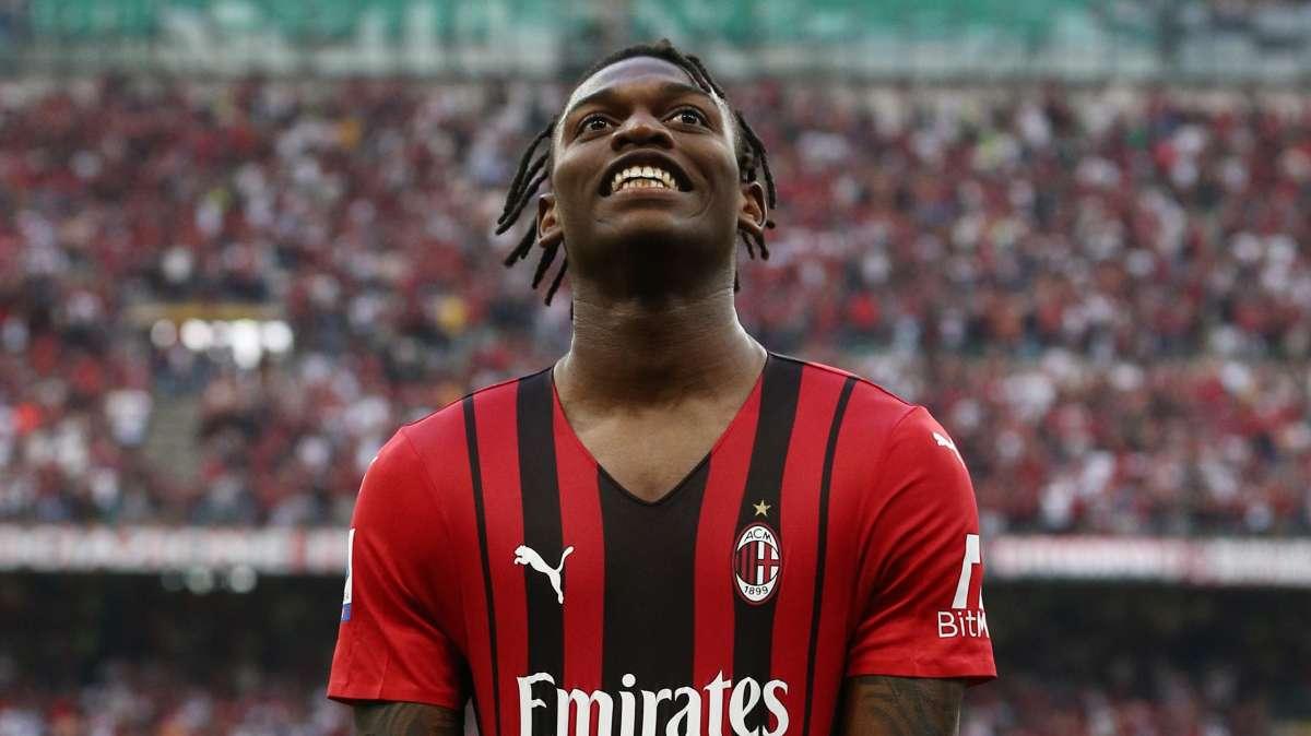 El Milan busca blindar a Leao ante el interés del Real Madrid