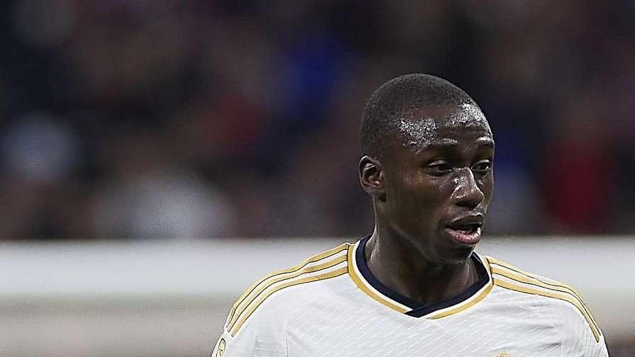 Mercado de fichajes, en directo | Acelerón por Yoro, INFO BD de Mendy...