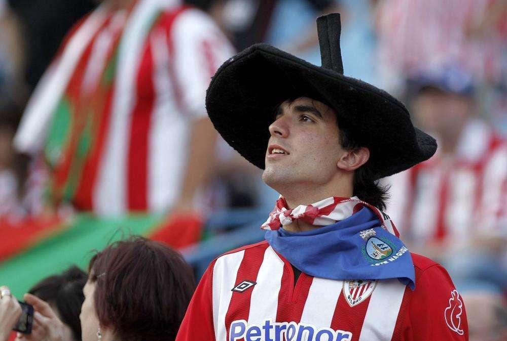 ONCE INICIAL - Íñigo Martínez titular y Aduriz al banquillo