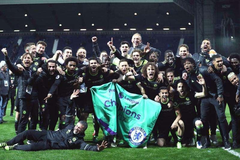 Chelsea se solidariza con Manchester: suspendidos los actos de celebración de la Premier League