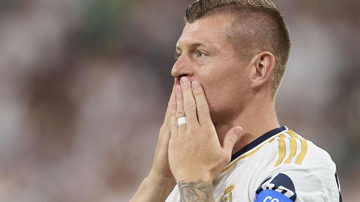 El regalo de Kroos a Florentino tras su despedida: "Para mi querido presi"