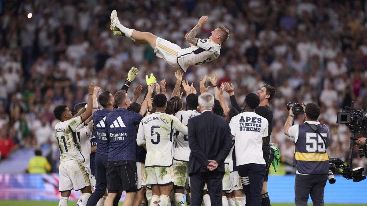 Así ha sido última noche de Toni Kroos en el Santiago Bernabéu: adiós a una leyenda