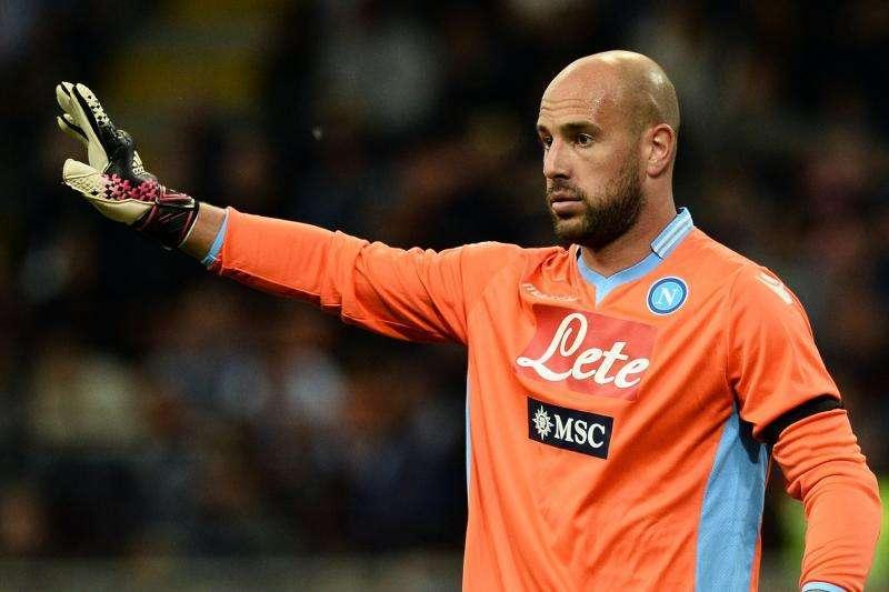 Corriere dello Sport: Reina puede regresar al Nápoles 