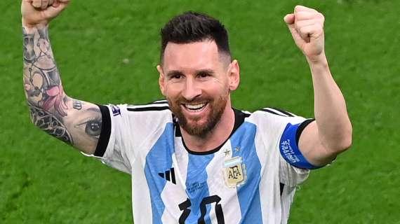 Messi all'ultima partita con l'Argentina in casa: doppietta e lacrime