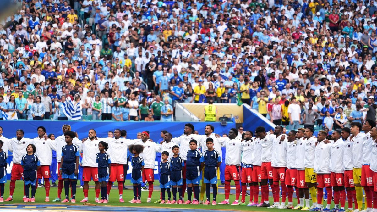 Mondiali, il 'cooling break' della discordia, allo stadio il dj contro i fischi