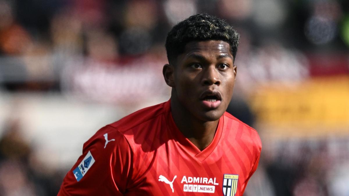 Juve, Suzuki idea ponte: un anno a Torino in attesa di Carnesecchi o Alisson