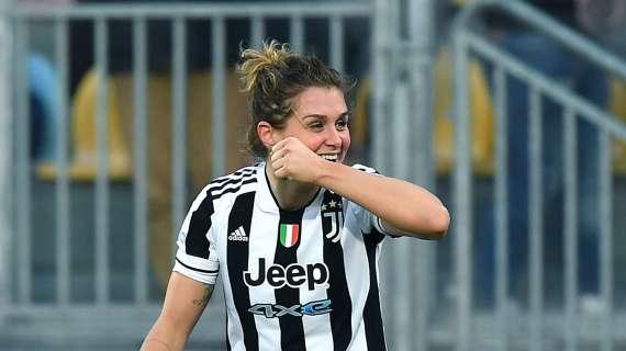 Cristiana Girelli ripropone l'abbraccio tra numeri 10 con Paulo Dybala
