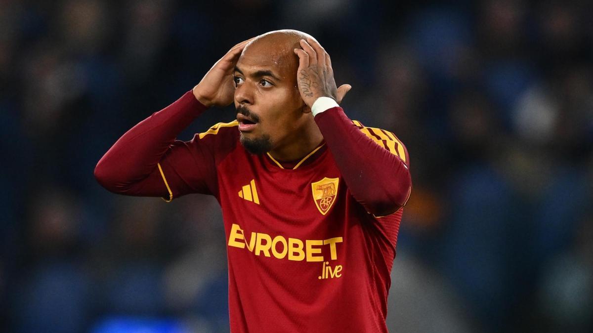 Roma forza cinque: Udinese travolta in mezz'ora, giallorossi secondi