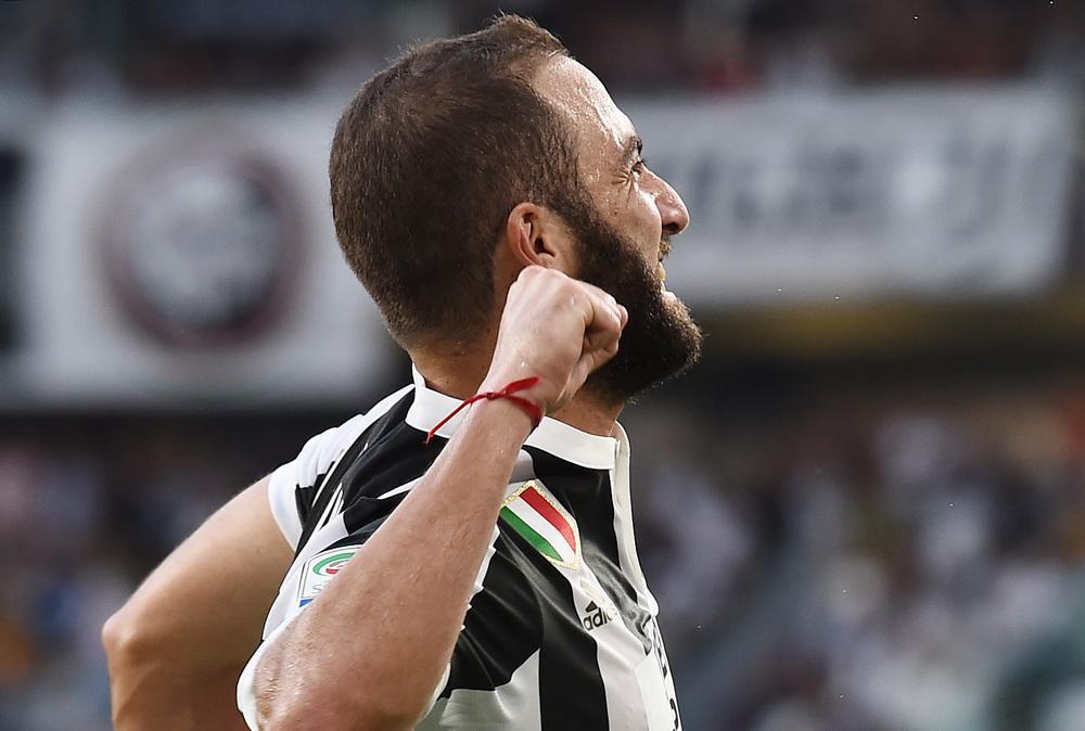 21 settembre 2016, Juventus-Cagliari 4-0: Rugani, Higuain e Dani Alves, una Juve dominante