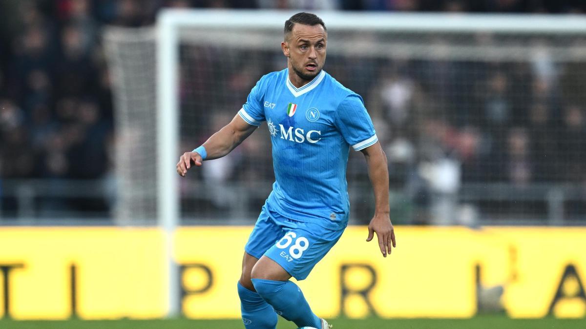 Risentimento muscolare per Lobotka, è a rischio per la Juventus
