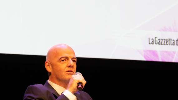 FIFA, Infantino: "Una partita per i bambini con le più grandi leggende in onore di Papa Francesco"