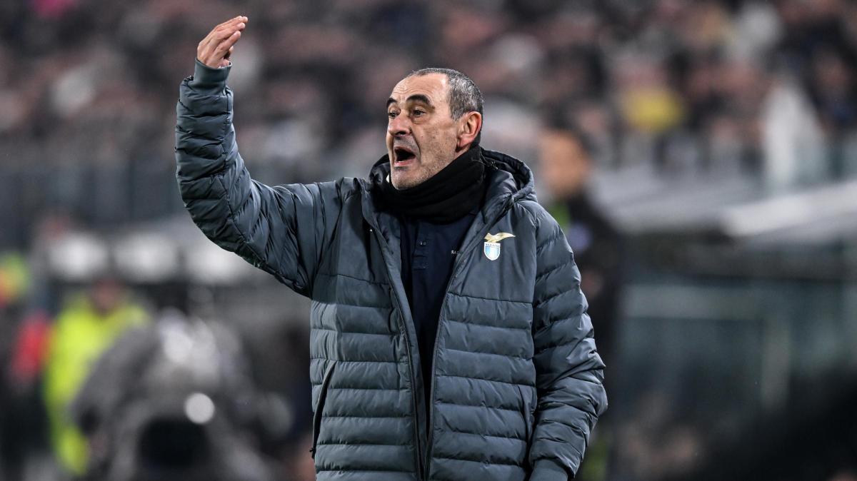 Sarri in conferenza: "La Juve ci ha messo sotto, ma c'è rammarico"