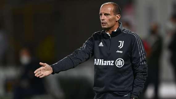 Doppia seduta di allenamento per la Juventus: al mattino calciotennis ed esercitazioni di costruzione, pomeriggio in palestra