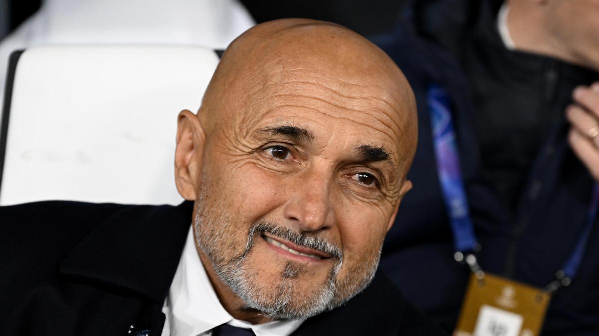 Spalletti in conferenza: “Sono fiducioso, ma possiamo cambiare modulo. Sui nuovi acquisti…”