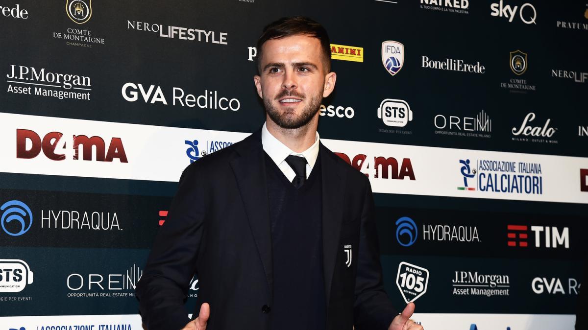 Pjanic "benedice" Alajbegović: "Spero possa fare bene alla Juve"
