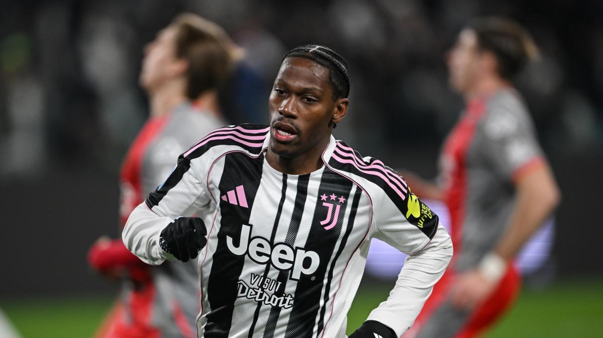 La Juventus celebra Jonathan David nel giorno del suo compleanno