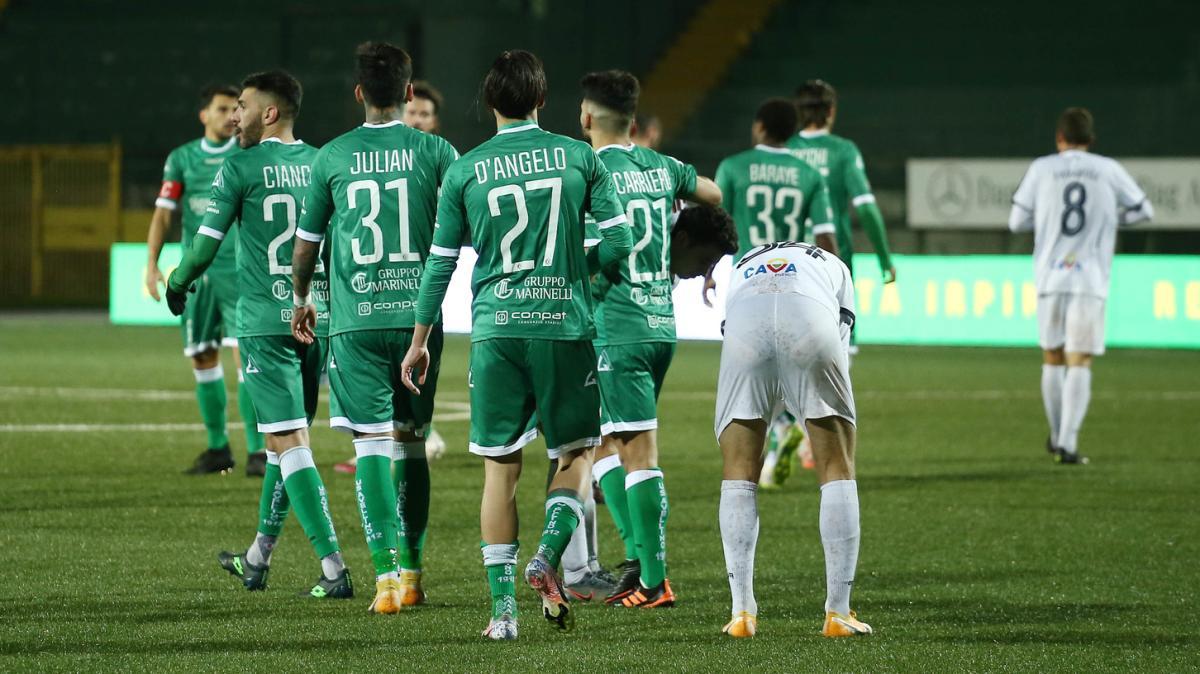 Moruzzi: "Sono ad Avellino per fare una grande stagione, spero di migliorare la mia fase difensiva"