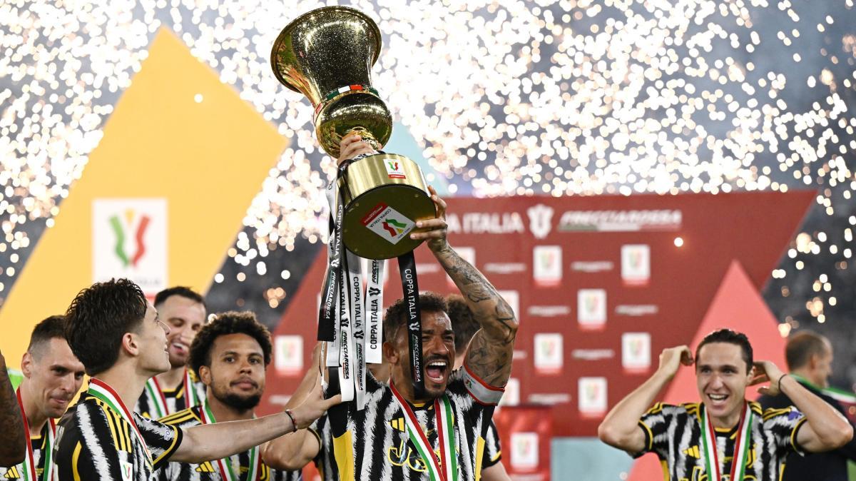 Danilo compie 34 anni: auguri all'ultimo capitano di una Juventus vincente, ancora nel cuore dei tifosi