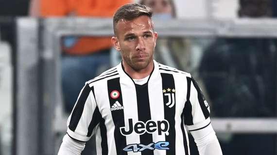 Arthur sempre più lontano dalla Juventus: cessione complicata