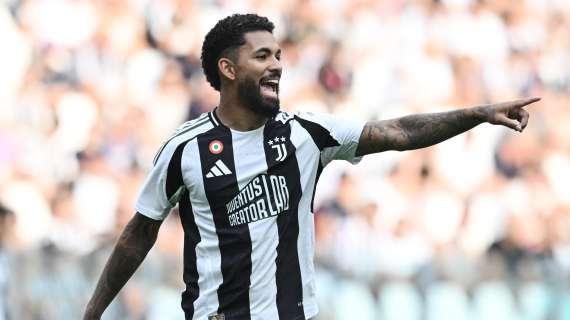 Romano: "Douglas Luiz vuole restare e convincere alla Juventus"