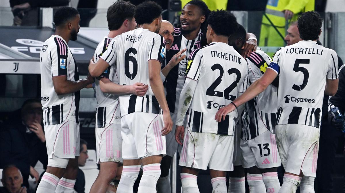 Di Gregorio il primo a varcare le porte della Continassa, poi Cambiaso e gli altri. Iniza la stagione della Juve
