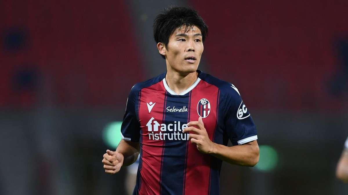 Verso #BFCFiorentina: Tomiyasu in gruppo