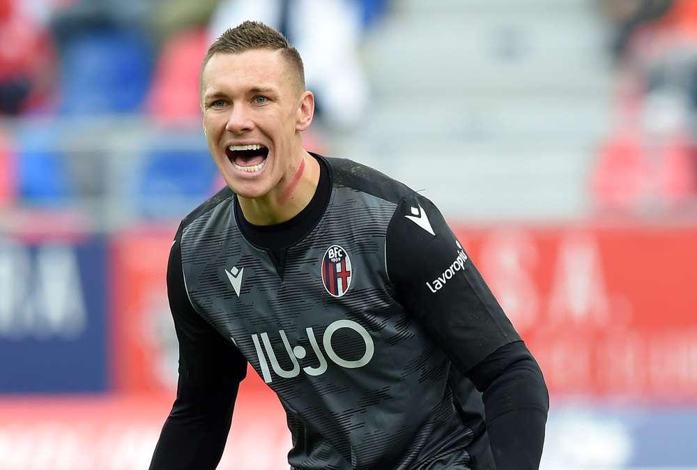 Skorupski: “Vittoria che ci dà fiducia. La dedichiamo al mister. Il suo rientro ci ha caricato”