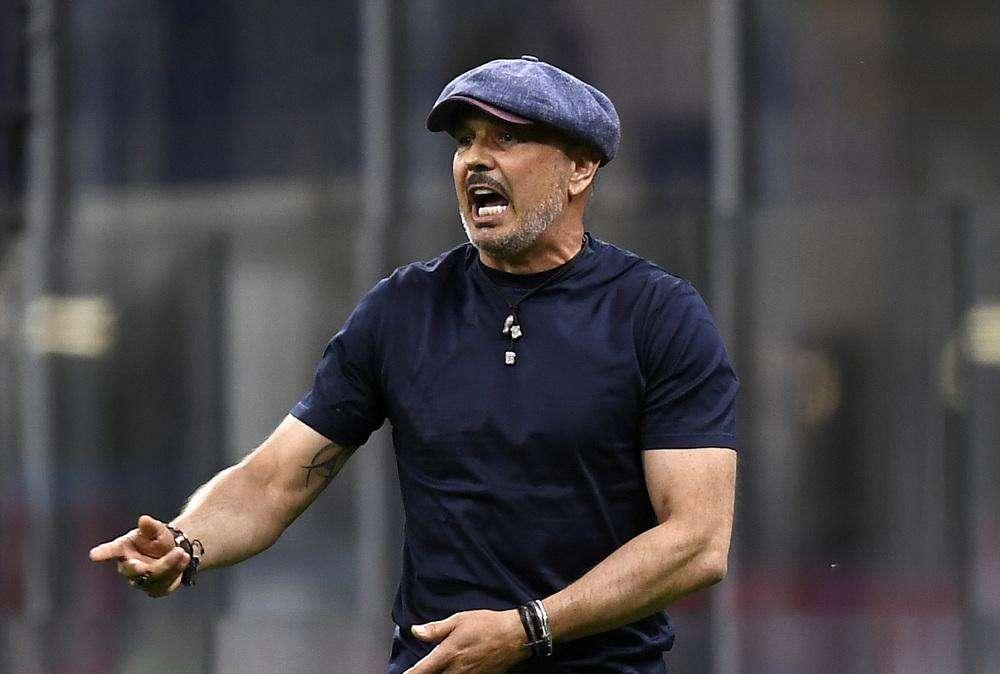 Mihajlovic: "Superiori al Cagliari in tutto. Fallo su Palacio? Non capisco il mancato intervento del Var"