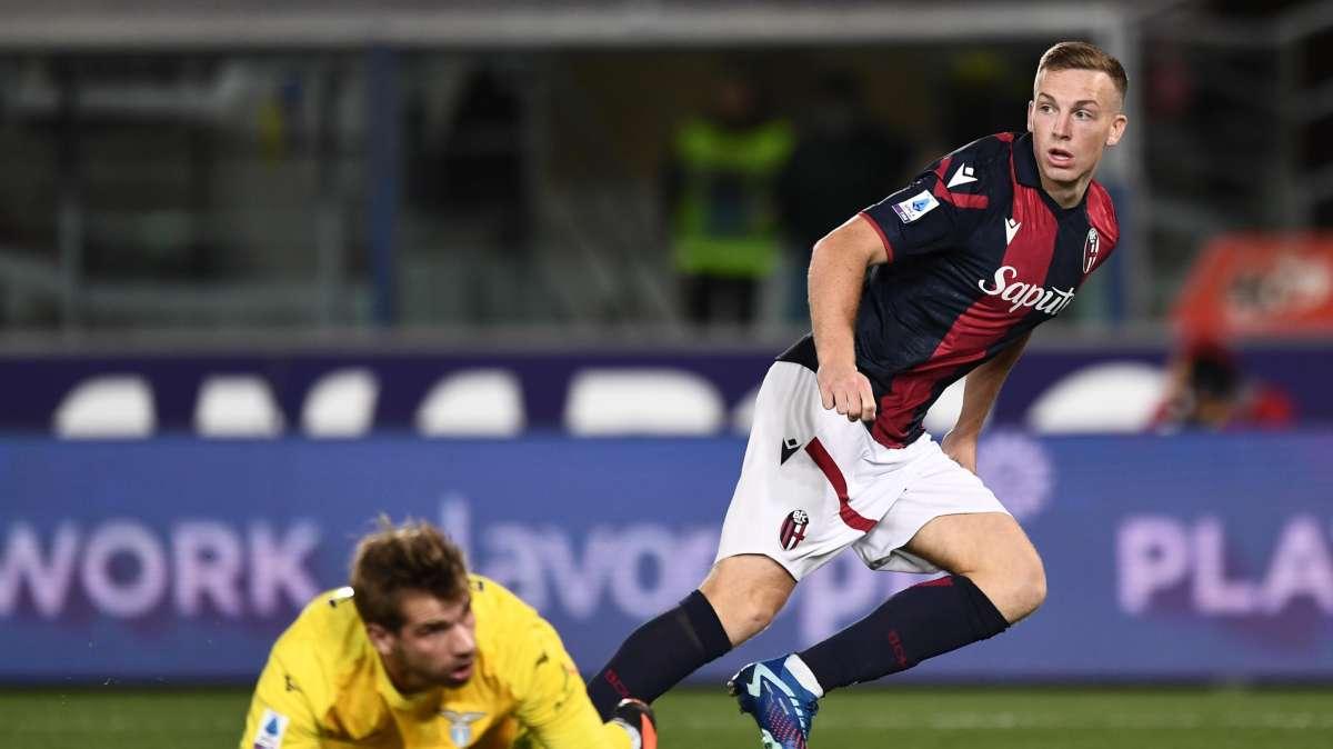 Ferguson: "Vittoria importante, mi piace giocare con Zirkzee. Il Dall'Ara stasera era bellissimo"