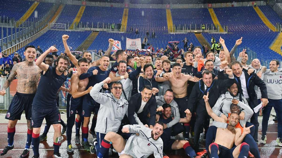 Le reazioni sui social dei rossoblù alla vittoria contro il Napoli