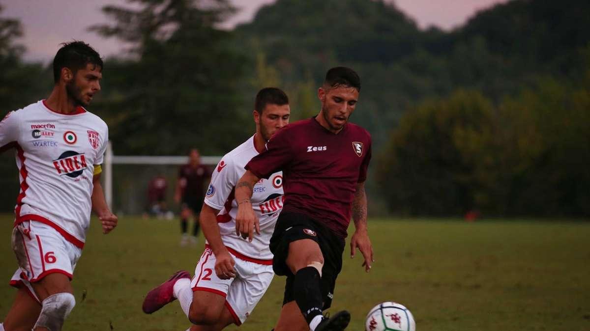 Salernitana, torna l'esterno di centrocampo Cicerelli