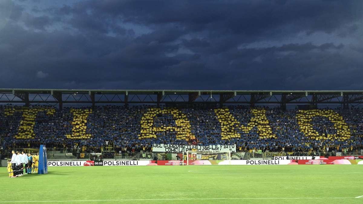 Sorrento-Avellino, oggi  la scelta: ipotesi Frosinone campo neutro