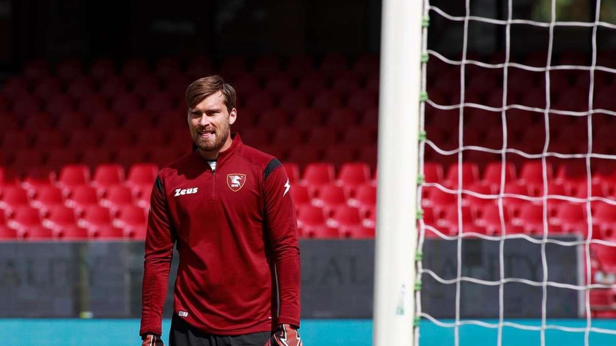 Salernitana, Belec: "Siamo sulla buona strada ma restiamo con i piedi per terra"