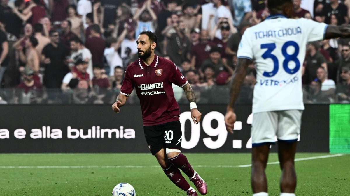 Salernitana, Kastanos all'Hellas Verona: oggi le visite mediche e le firme
