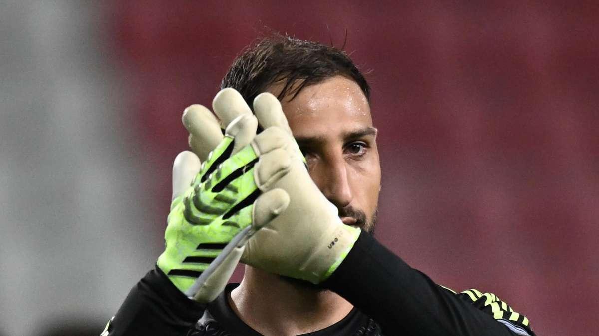 Donnarumma presenta la sfida al Napoli: "Orgoglioso di essere al City. Pep ha spinto per il mio arrivo"