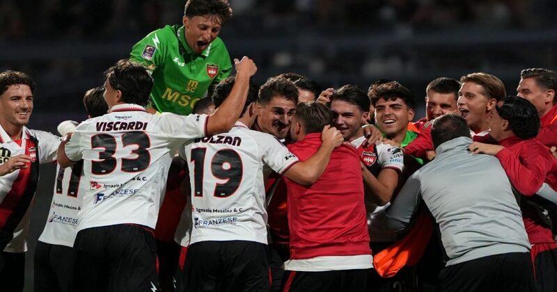 Cavese-Sorrento 2-3: il derby parla  rossonero