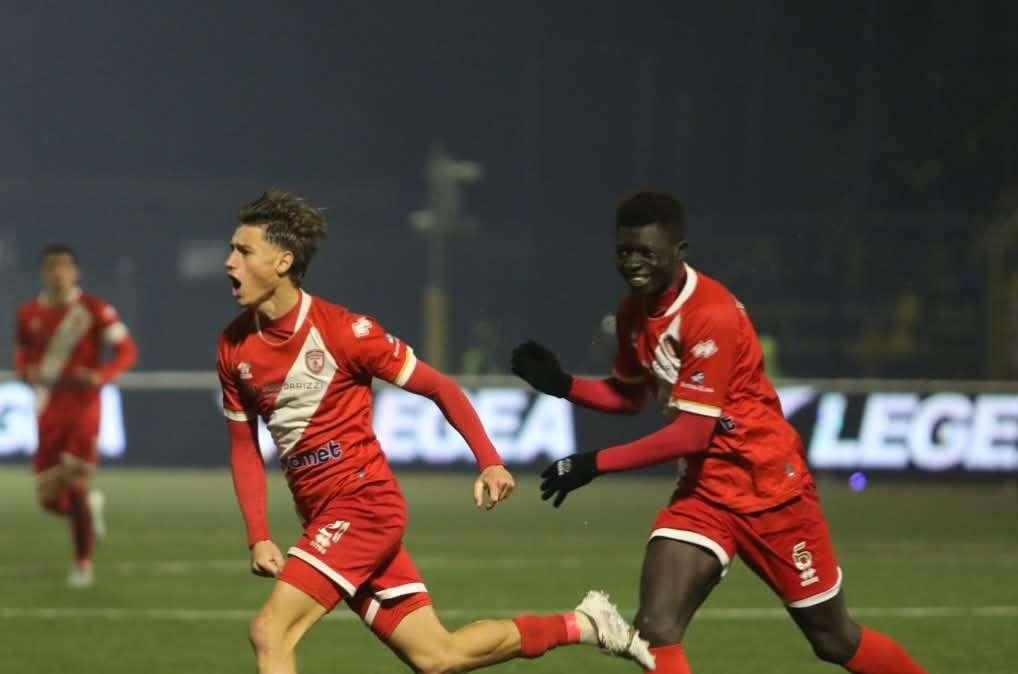 Giugliano-Altamura 0-1: Mogentale  regala , tre punti d’oro