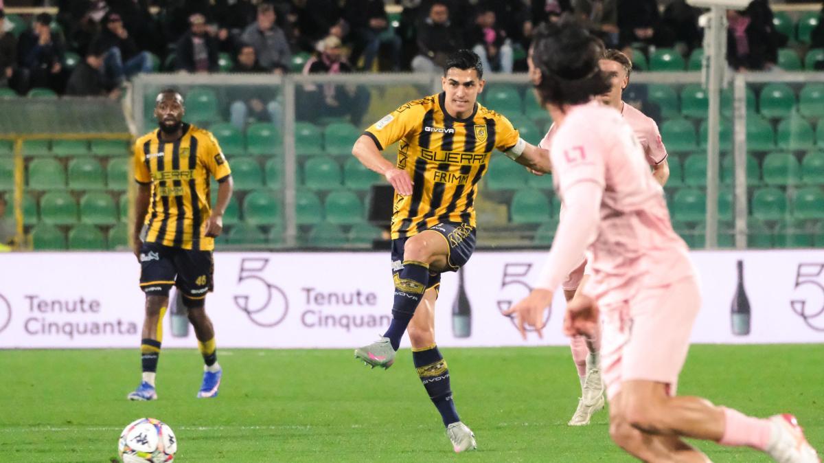 Catanzaro, in arrivo Mosti dalla Juve Stabia